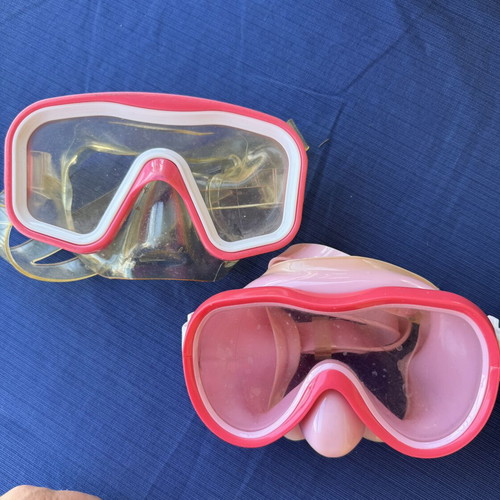 Diving masks like new, set of 2, pink, children