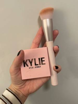 Kylie Jenner powder and brush pinceau 01 like new