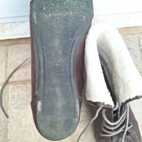 Axel brown flat ankle boots with fur size 38 like new