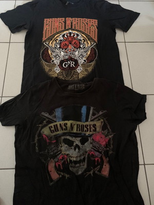Guns n Roses t-shirts and hoodie like new