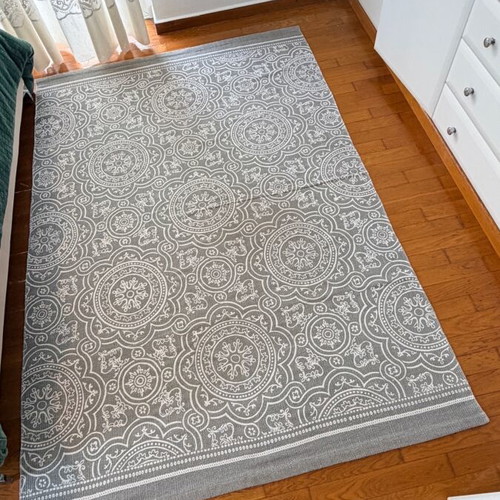 H&M Home Cotton Rug 100% Cotton 140 x 200 Gray White Used