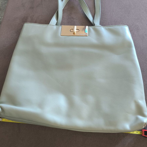 Verde women's handbag like new, beige