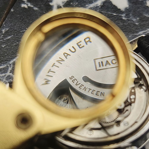 Vintage Wittnauer Automatic Day-Date 17J AXA 1468N watch