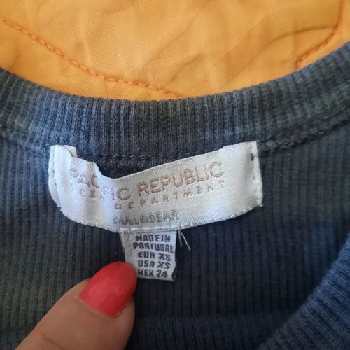 Pacific Republic top gray, like new, size XS