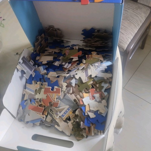Puzzle Ancient Greece like new with 200 pieces and book
