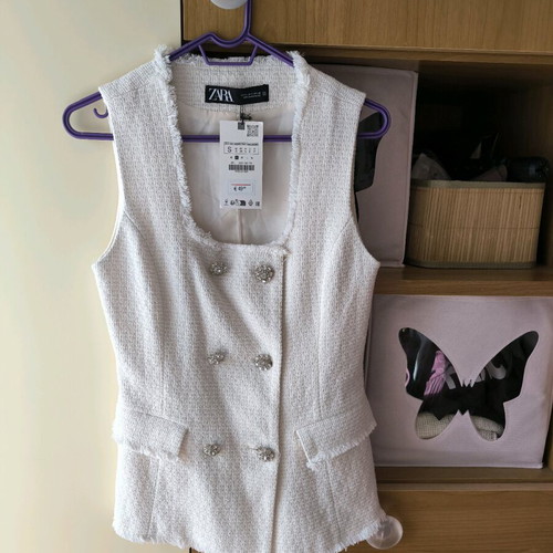 Zara long sleeveless vest with metallic thread, new, size S
