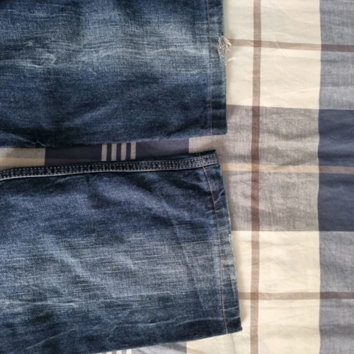 Berto Lucci women's jeans with rips like new, size 33