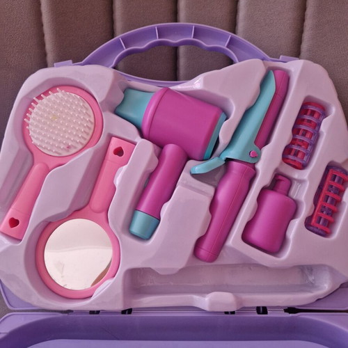 Children's hairdressing play set