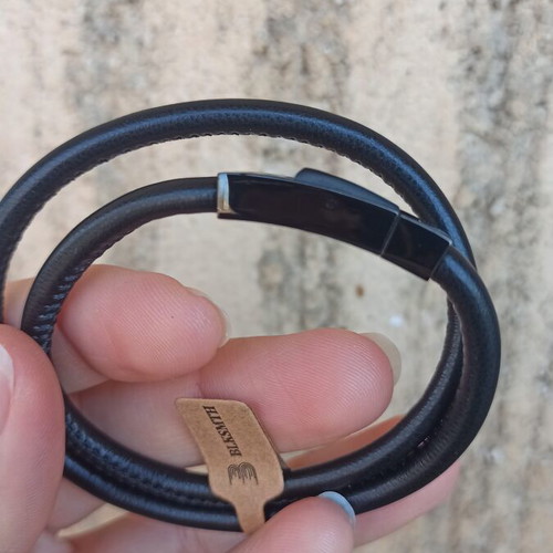 Leather bracelet with stainless steel details black new