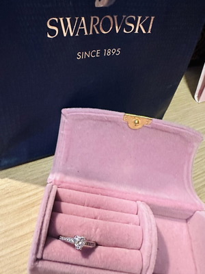 Swarovski ring size 52 heart shape like new, silver