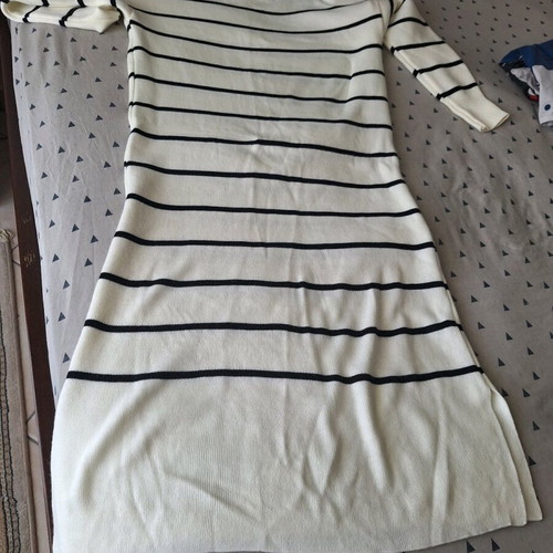 Dress white with black stripes up to the calf like new
