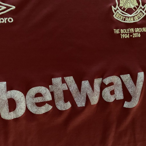 Umbro West Ham men's jersey used, size M