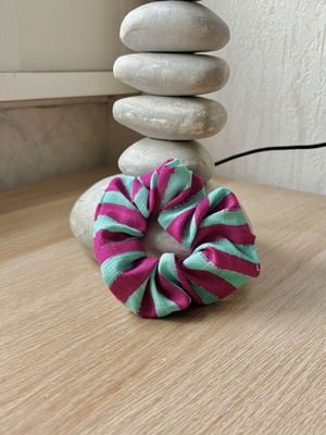Handmade scrunchie pink and turquoise, like new