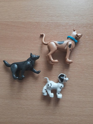 Playmobil dog figures set of 3 (Scooby-Doo, Dalmatian, German Shepherd)