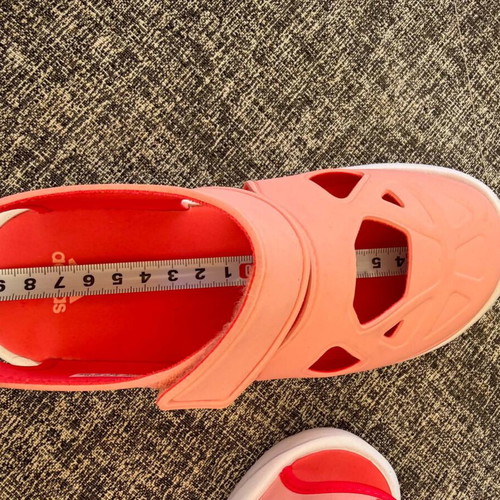 Adidas Fortaswim 2.0 sandals for girls size 33 like new, pink