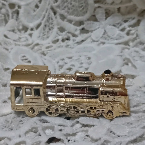 Metal vintage pencil sharpeners new, set of 3 pieces