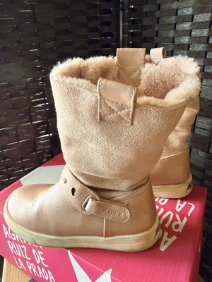 Mayoral winter boots size 29 used, pink, warm and comfortable
