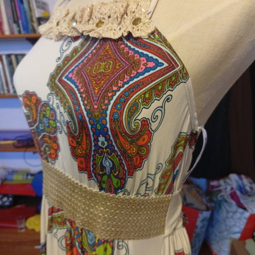 Boho dress M like new, colorful with lace and gold details by Be You
