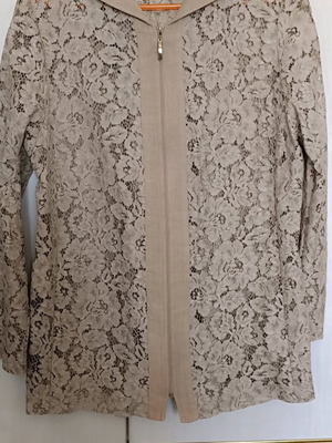 L lace beige jacket-style blouse like new, size L