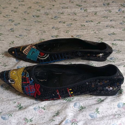 Exe ballerinas size 41 used, black with embroidered patterns and beads