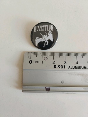 Led Zeppelin pin new, size 1inch / 25mm