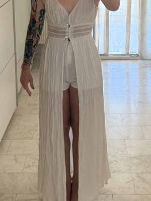 Stradivarius long skirt pants white like new, small