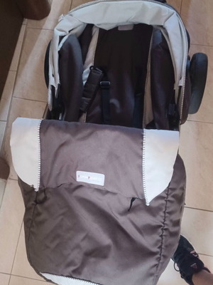 Foppa Pedretti stroller used with reversible seat and adjustable handle