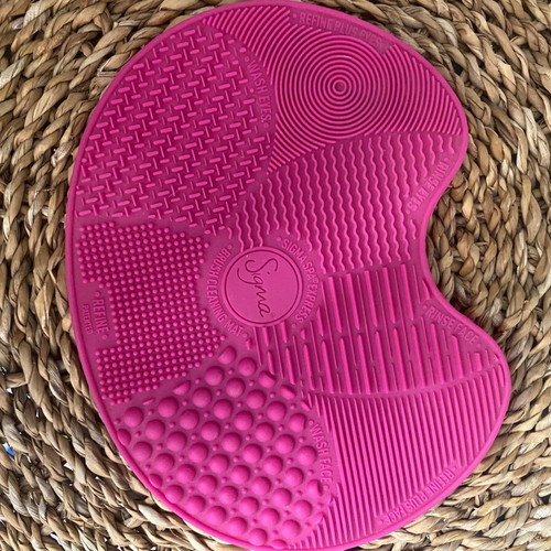 Sigma silicone brush cleaning mat like new