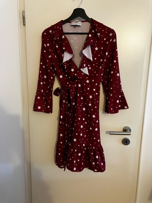 Mallory The Label dress burgundy size small like new with stars