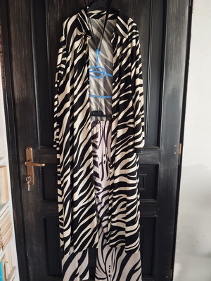 Deux Pieces Animal Print Flared Pants with Tunic like new