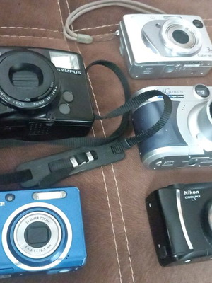 Lot of 5 used cameras for parts