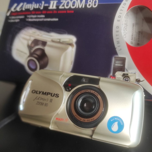 Olympus Mju II Zoom 80 Silver 35mm Film Camera mint