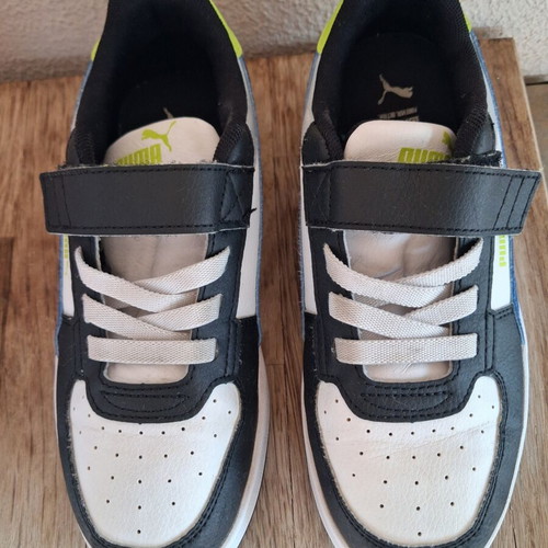 Puma sneakers kids size 35 like new