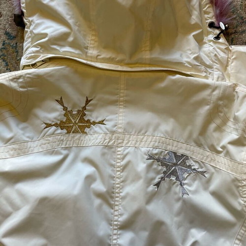 White Chiemsee jacket like new, size M, with embroidered details
