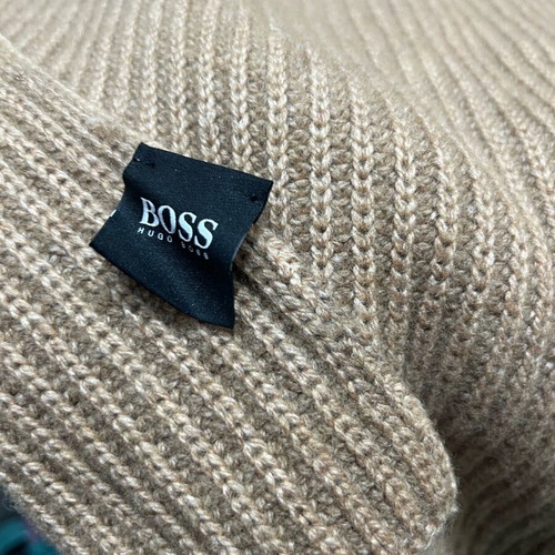 Boss camel scarf new, beige
