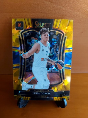 Select Euroleague Luka Doncic Gold Prizm Cracked Ice 2025-26 card Real Madrid new