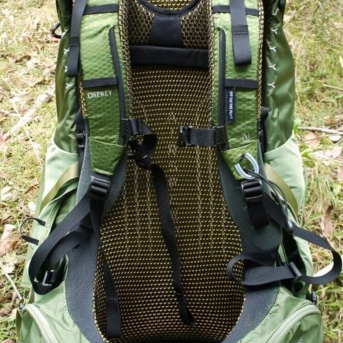 Osprey Atmos 65 AG backpack, green
