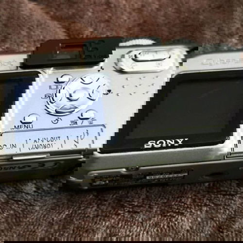 Φωτογραφική μηχανή Cyber-shot DSC-P10 μεταχειρισμένη, 5.0 Megapixel