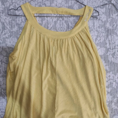 Blouse like new, size M, yellow