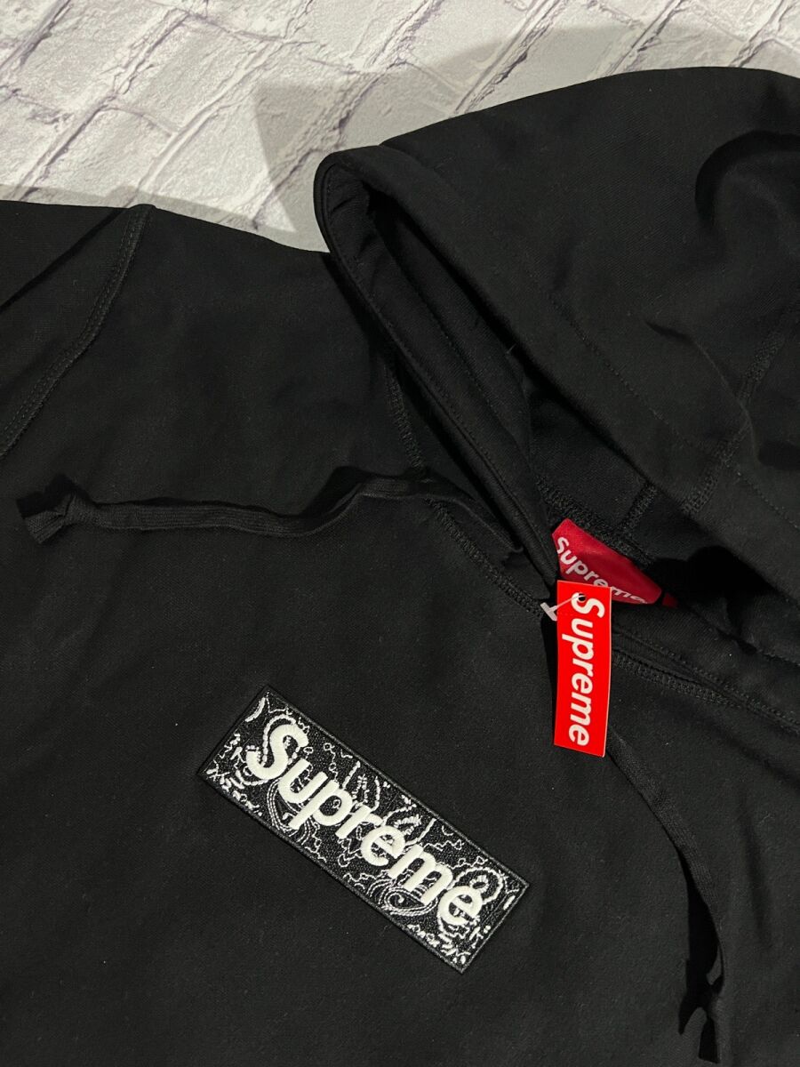 Supreme Bandana Box Logo Hoodie size L… - € 67,00 - Vendora.gr
