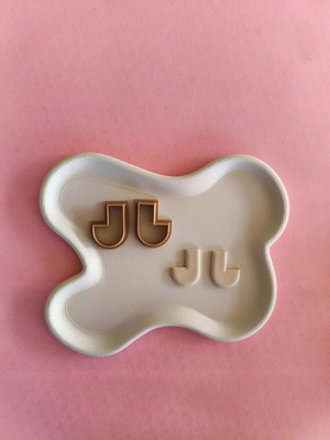 Polymer clay cutter like new for handmade earrings
