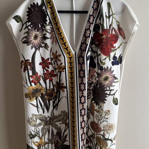 Zara dress new, size medium, multicolor