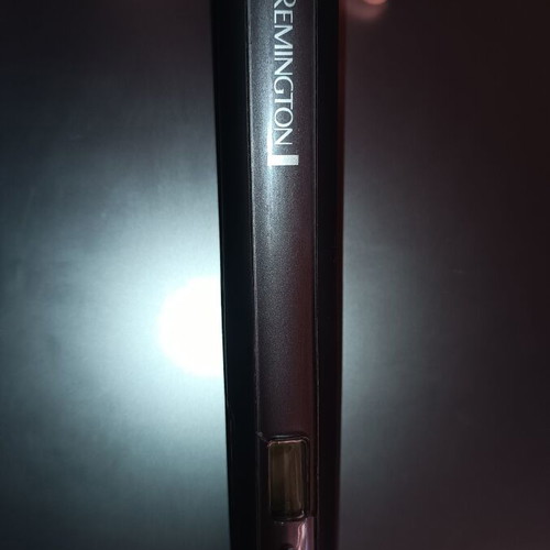 Remington S6595 hair straightener with ceramic plates