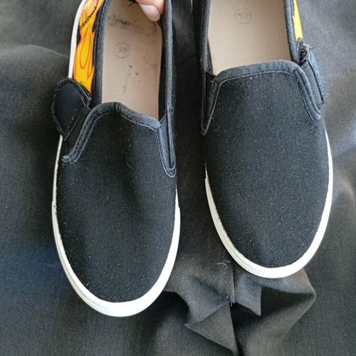 Black canvas shoes with flame design size 30 like new