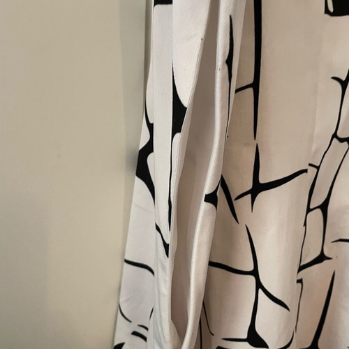 Lavand dress size L like new, black and white