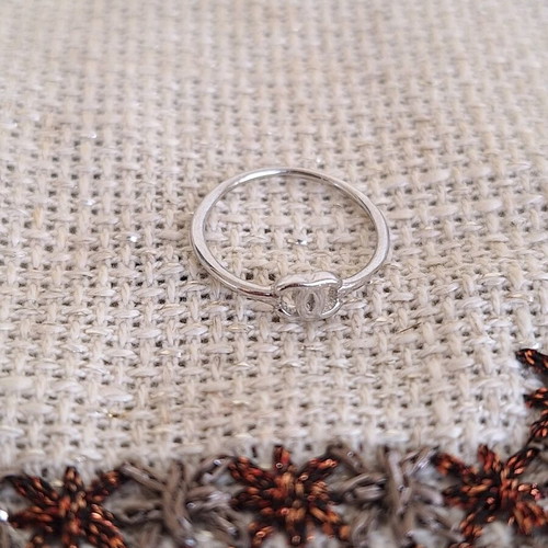 Minimal silver ring new, small size