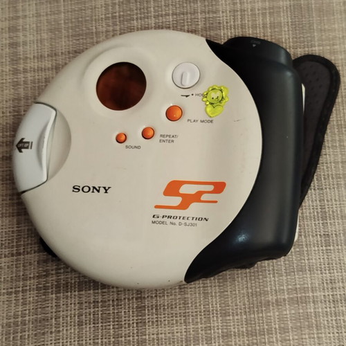Sony Walkman D-SJ301 CD player S2 G, working