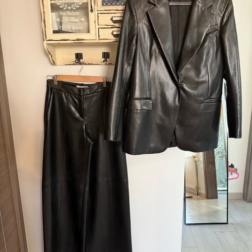 Zini leatherette jacket and pants set like new, black