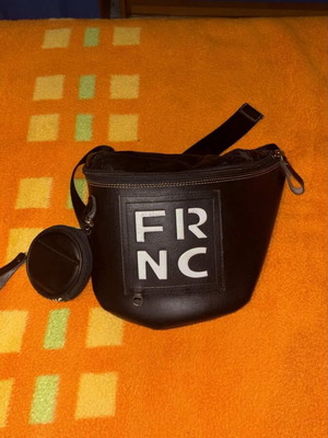 FRNC women's crossbody bag like new, black banana style