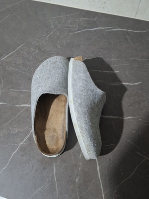 Birkenstock Amsterdam κλογκ, ανοιχτό γκρι μάλλινη τσόχα, μέγεθος 37